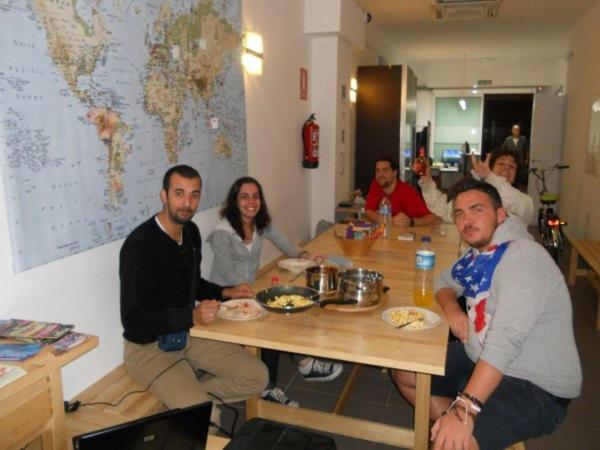 Bedcelona Hostel Barcelona Buitenkant foto